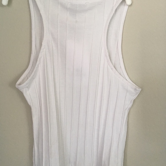 Zara Sleeveless Shirt - Picture 5 of 6